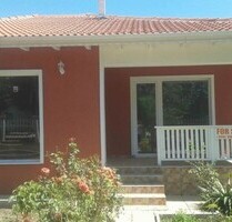 Flachdachbungalow in Massivbauweise - Sokolovo
