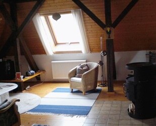 Gemütliche Dachgeschoss-Maisonette Wohnung im Grünen - Stadlern