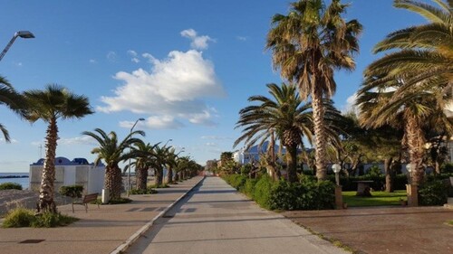 Bild 2 - 6 Zimmer Etagenwohnung zum Kaufen in Cupra marittima