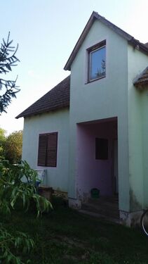 Bild 2 - 4 Zimmer Einfamilienhaus zum Kaufen in Merenye