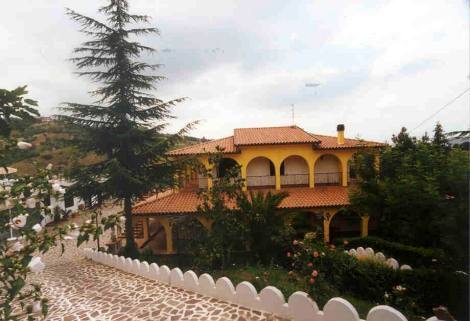 Bild 2 - 9 Zimmer Einfamilienhaus zum Kaufen in Cesena-S.Onofrio