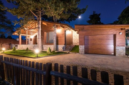 Bild 1 - Villa in BG-Bansko - 250.000,00 EUR Kaufpreis, ca.  311,00 m² Wohnfläche