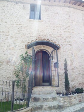 Bild 2 - 6 Zimmer Einfamilienhaus zum Kaufen in Poreta