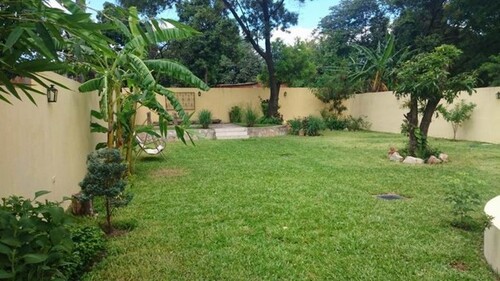 Bild 3 - 5 Zimmer Einfamilienhaus in Asunción