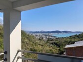 Bild 1 - Haus mit Swimmingpool - 260.000,00 EUR Kaufpreis, ca.  220,00 m² Wohnfläche