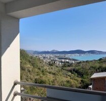 Haus mit Swimmingpool - 260.000,00 EUR Kaufpreis, ca.  220,00 m² Wohnfläche in Bar (PLZ: 85000)