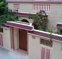 Luxuriöse Villa in Rades-Plage, 50 meter vom Meer entfernt