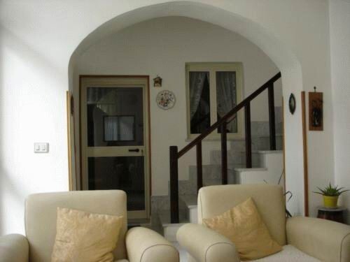 Bild 2 - 5 Zimmer Einfamilienhaus zum Kaufen in Liberi