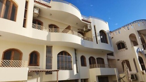 Bild 1 - Großzügiges Mehrfamilienhaus mit 4 Duplex-Wohnungen Studio