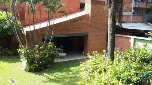 Bild 1 - Ein bebautes Grundstück in Asunción