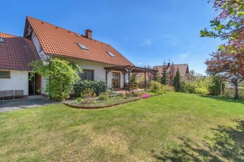 Bild 2 - 5 Zimmer Einfamilienhaus zum Kaufen in Vysoka nad Labem