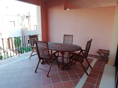 Bild 2 - 4 Zimmer Einfamilienhaus zum Kaufen in Estepona