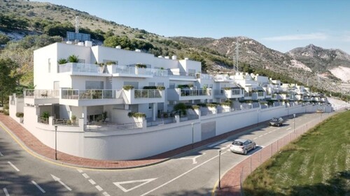 Bild 2 - 4 Zimmer Etagenwohnung zum Kaufen in Benalmadena