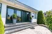 Bild 1 - Repräsentatives Einfamilienhaus mit Grundstück
