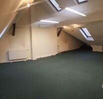 Büroimmobilie zum Verkaufen - 340.000,00 EUR Kaufpreis, ca.  350,00 m² Wohnfläche in POZNAN (PLZ: 61)