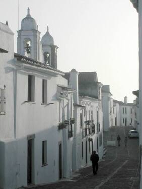 Bild 1 - Bauernhof mit Baugrund ideale investition im Herzen Alentejo