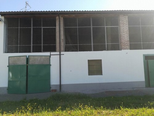 Bild 2 - 10 Zimmer Einfamilienhaus zum Kaufen in Piubega