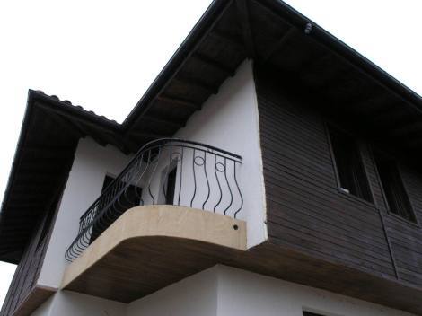 Bild 2 - 5 Zimmer Einfamilienhaus zum Kaufen in Burgas