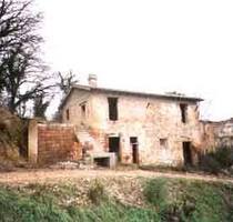 Renovierungsbed. Bauernhaus mit Grundstueck in Umbrien - Città della Pieve Ortsteil Marciano
