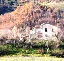 Großes Landhaus zum restaurieren in Stadtnähe. - Pesaro
