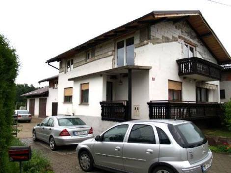 Bild 1 - Zweifamillienhau u. Geschäftshaus