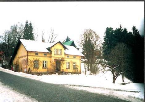 Bild 1 - Familienhaus in ruhiger Lage  billig