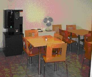 Bild 1 - Top Bürogebäude an Prager Flughafen Ruzyne