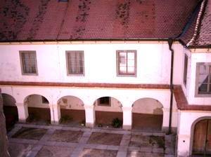 Bild 4 - Villa mit 4.456,00 m² in Pisecne zum Kaufen