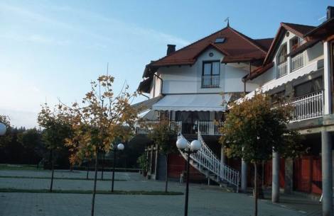 Bild 4 - Einfamilienhaus mit 2.000,00 m² in Podnart zum Kaufen