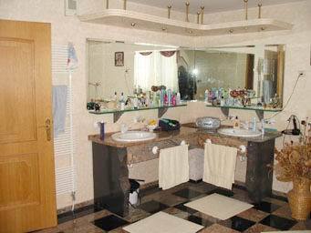 Bild 4 - Einfamilienhaus mit 520,00 m² in Limbus zum Kaufen