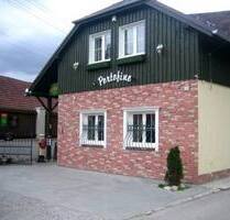 Gemütliche Pension mit Restaurant in lukrativer Lage - Teplicka nad Vahom