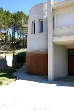 Bild 3 - 4 Zimmer Villa in Abrera