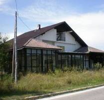 Einfamilienhaus mit Gaststätte in Kroatien - Josipdol