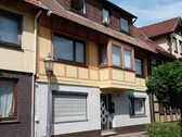 Bild 1 - Zentral gelegenes Mehrfamilienhaus 6-WE