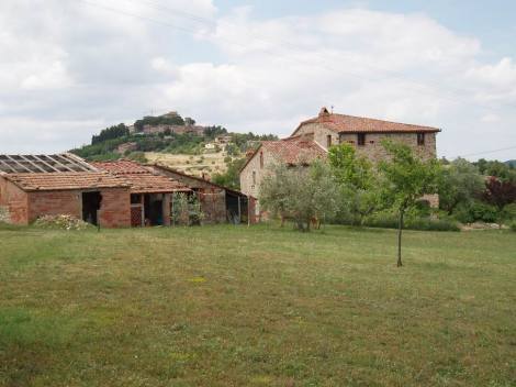 Bild 3 - 12 Zimmer Einfamilienhaus in Montegiove