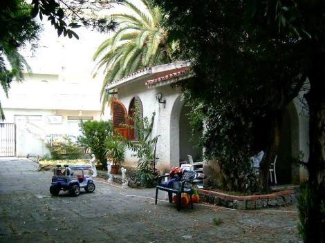 Bild 1 - Traumvilla mit Park- und Gartenanlage und großem Grund