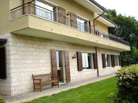 Bild 2 - 9 Zimmer Einfamilienhaus zum Kaufen in Negrar (VR)