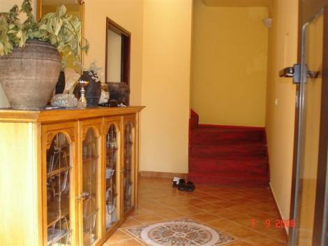 Bild 2 - 6 Zimmer Einfamilienhaus zum Kaufen in Zagreb