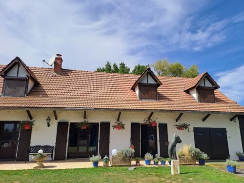 Bild 1 - Haus Bauernhaus im Burgund - 650.000,00 EUR Kaufpreis, ca.  350,00 m² Wohnfläche