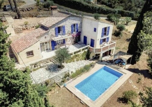 Bild 1 - PROVENZALISCHES STEINHAUS MIT RIESIGEM POOL PANORAMABLICK