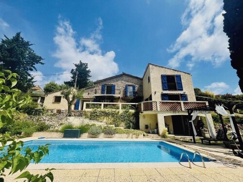 Bild 2 - 5 Zimmer Einfamilienhaus zum Kaufen in LES ADRETS DE L ESTEREL