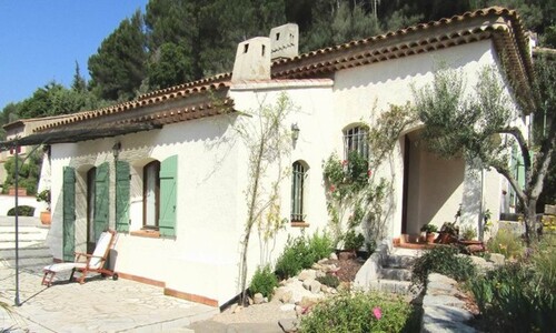 Bild 1 - Villa mit Swimmingpool in der Provence