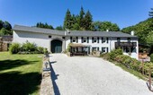 Bild 1 - Beautifully renovated Domain, 435, 4 bedroom main house, 5 bedroom g