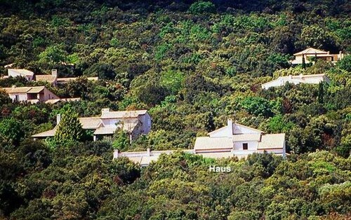 Bild 1 - Villa mit Dépendance - 750.000,00 EUR Kaufpreis, ca.  252,00 m² Wohnfläche