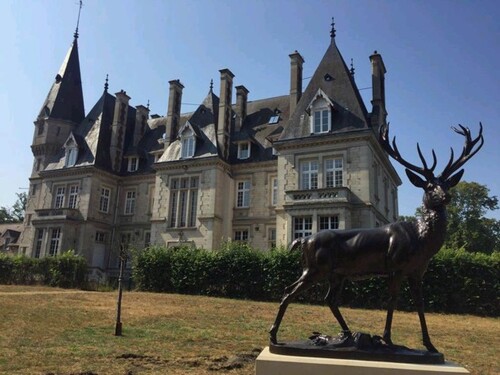 Bild 1 - 140m2 App im historischen Chateau 69km vor Paris!