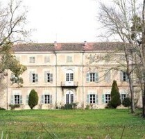 16th Century Château on 5.7 ha of park, 3 separate dwellings and sever - CARCASSONNE