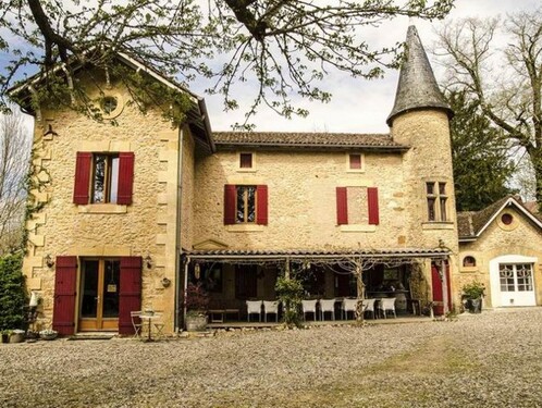 Bild 4 - Einfamilienhaus mit 330,00 m² in CLADECH zum Kaufen