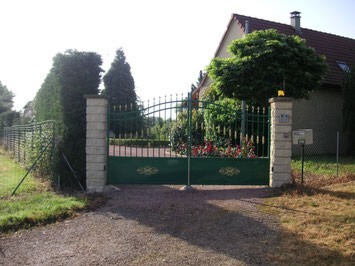 Bild 2 - 9 Zimmer Einfamilienhaus zum Kaufen in ST USUGE