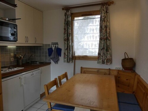 Bild 3 - 2 Zimmer Etagenwohnung in LES ALLUES