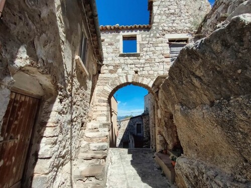 Bild 1 - Einmaliges Häuschen am Stadttor